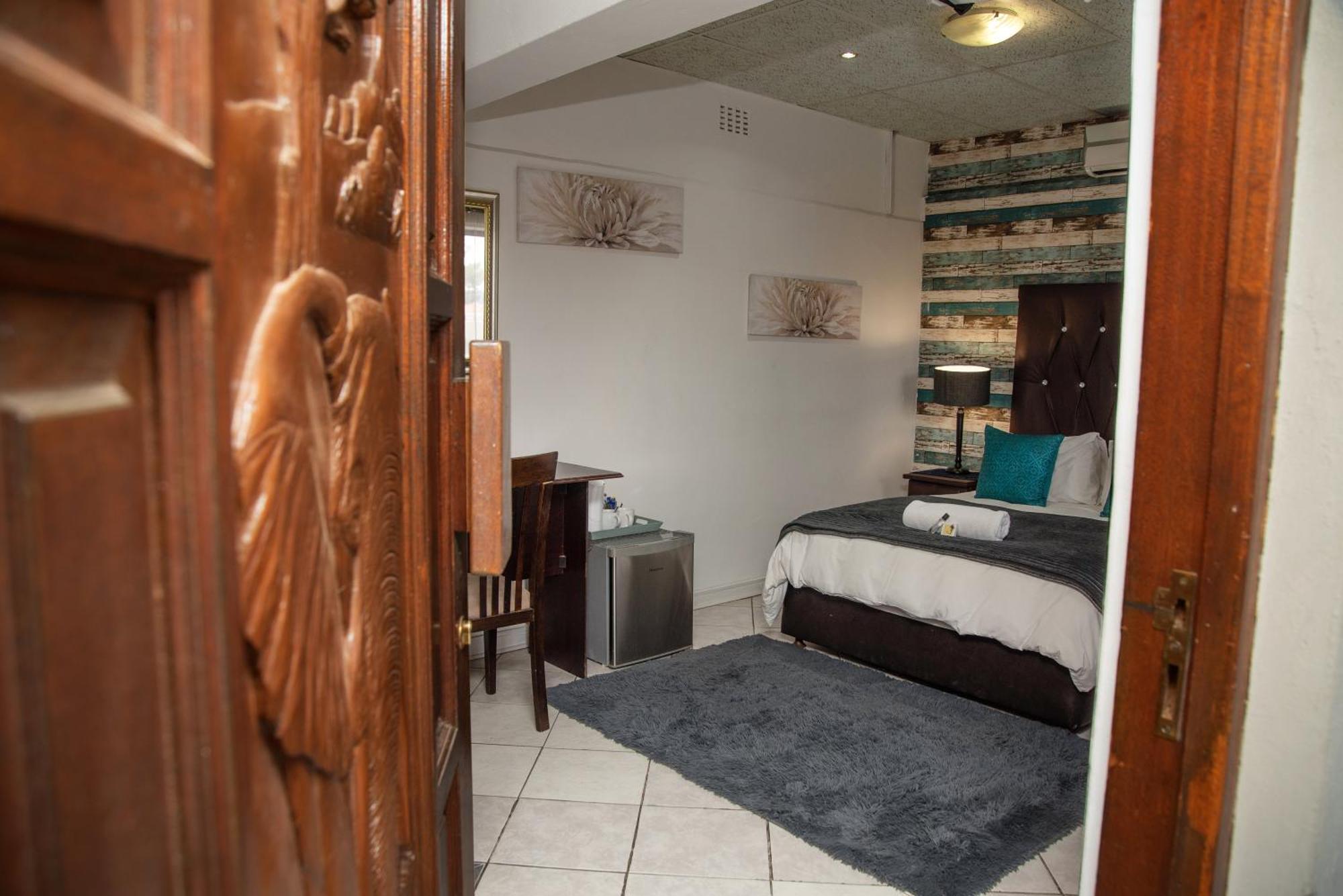 Gold Guest & Conference Bed and Breakfast Welkom Exteriör bild